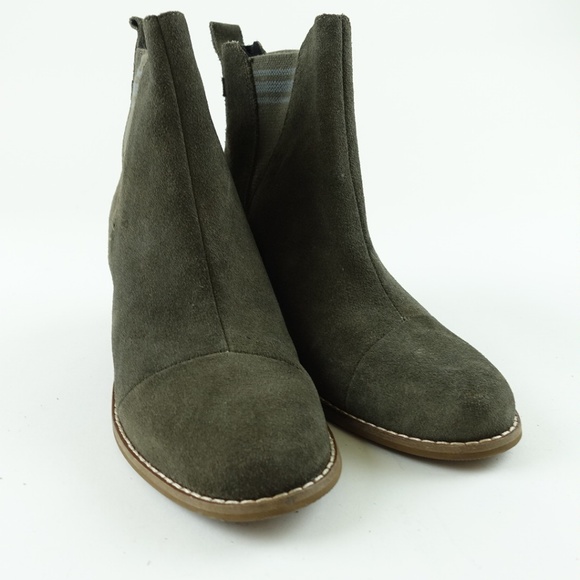 TOMS Women Tarmac Olive Suede Esme Booties R14S11 - Picture 2 of 7